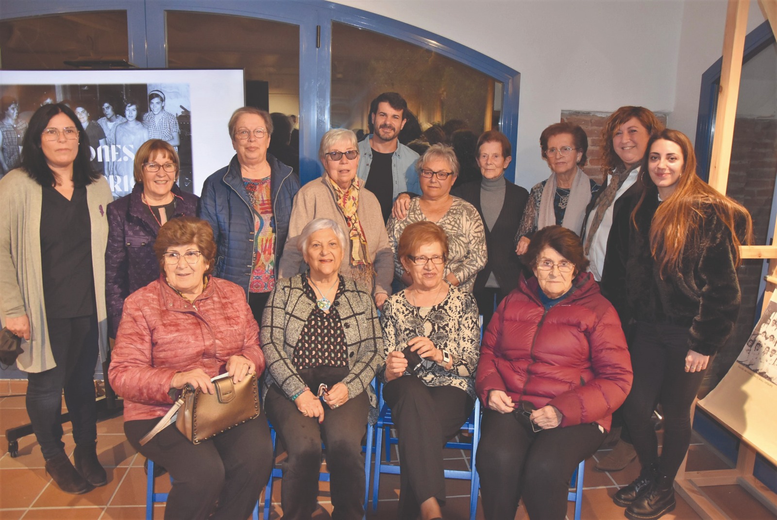 Las mujeres de la fábrica Ca L' Estruch durante la exposición